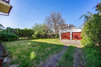 Dvojgaráž - Prodej domu 221 m², Praha 6 - Řepy