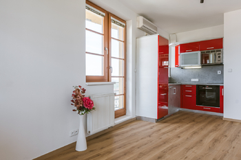 KUCHYŇNSKÝ KOUT - Pronájem bytu 1+kk v osobním vlastnictví 37 m², Praha 6 - Břevnov