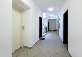 Prodej bytu 2+kk v osobním vlastnictví 48 m², Praha 5 - Hlubočepy