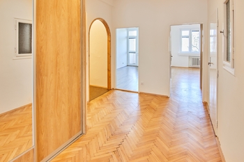 Pronájem bytu 3+kk v osobním vlastnictví 79 m², Praha 6 - Břevnov