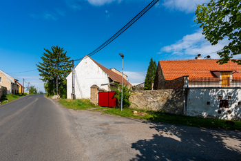 Vstupní vrata - Prodej chaty / chalupy 110 m², Budyně nad Ohří