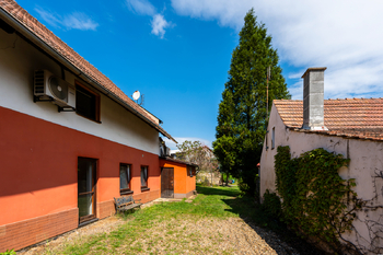 dvůr - Prodej chaty / chalupy 110 m², Budyně nad Ohří