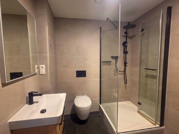 koupelna - Pronájem bytu 2+kk v osobním vlastnictví 47 m², České Budějovice