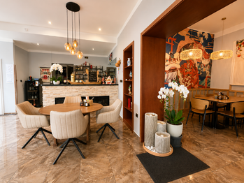 Pronájem restaurace 200 m², Praha 4 - Újezd u Průhonic