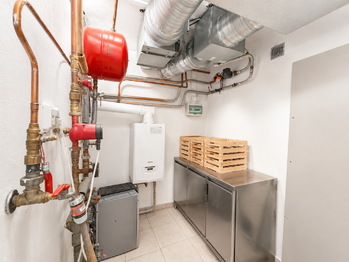 Pronájem restaurace 200 m², Praha 4 - Újezd u Průhonic