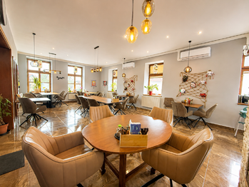 Pronájem restaurace 200 m², Praha 4 - Újezd u Průhonic