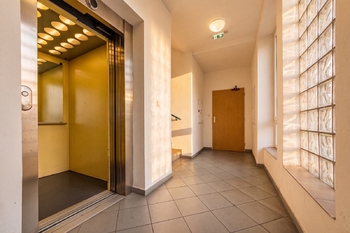 Prodej bytu 3+kk v osobním vlastnictví 78 m², Praha 10 - Záběhlice
