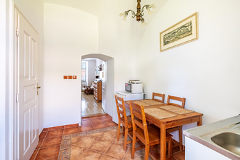 Prodej apartmánu, Lesná