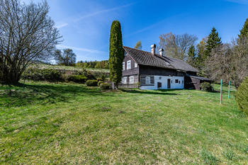Prodej domu 215 m², Osečná