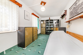 Přízemí - pokoj - Prodej domu 215 m², Osečná