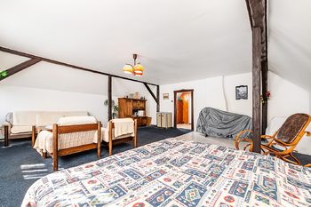 Pokoj 1. NP - Prodej domu 215 m², Osečná
