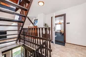 Prodej domu 215 m², Osečná