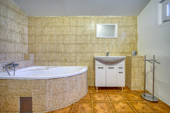 Prodej domu 158 m², Hrob
