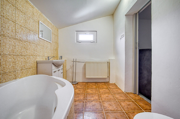 Prodej domu 158 m², Hrob
