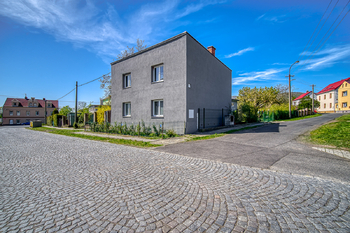 Prodej domu 158 m², Hrob