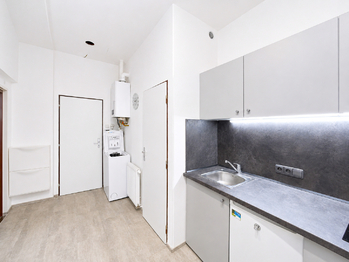 Prodej bytu 2+kk v osobním vlastnictví 41 m², Praha 8 - Libeň