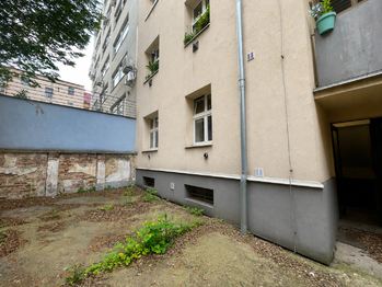Prodej bytu 2+kk v osobním vlastnictví 41 m², Praha 8 - Libeň