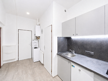 Prodej bytu 2+kk v osobním vlastnictví 41 m², Praha 8 - Libeň