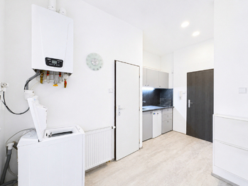 Prodej bytu 2+kk v osobním vlastnictví 41 m², Praha 8 - Libeň