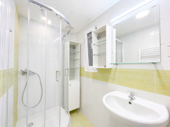 Prodej bytu 2+kk v osobním vlastnictví 41 m², Praha 8 - Libeň