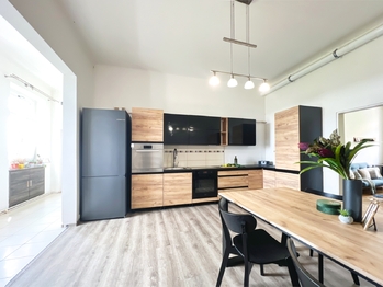 Prodej bytu 3+1 v družstevním vlastnictví 106 m², Praha 8 - Libeň