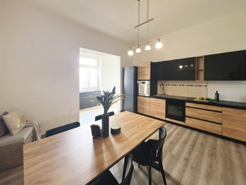 Prodej bytu 3+1 v družstevním vlastnictví 106 m², Praha 8 - Libeň