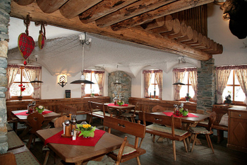 Prodej restaurace 2210 m², Saalbach