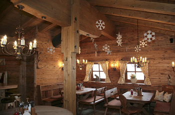 Prodej restaurace 2210 m², Saalbach