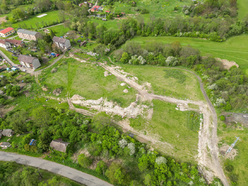 Prodej pozemku 1006 m², Bitozeves