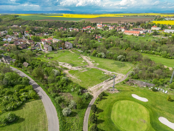 Prodej pozemku 1038 m², Bitozeves