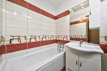 Prodej bytu 4+1 v osobním vlastnictví 80 m², Pernarec