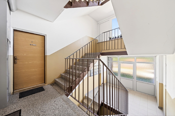 Prodej bytu 4+1 v osobním vlastnictví 80 m², Pernarec