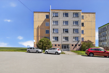 Prodej bytu 4+1 v osobním vlastnictví 80 m², Pernarec