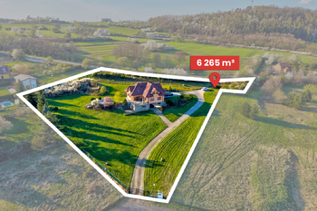 Prodej domu 250 m², Buš