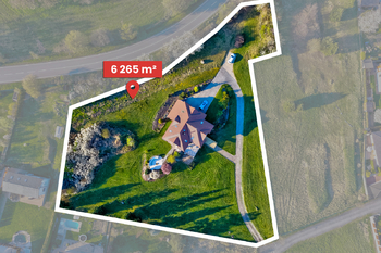 Prodej domu 250 m², Buš