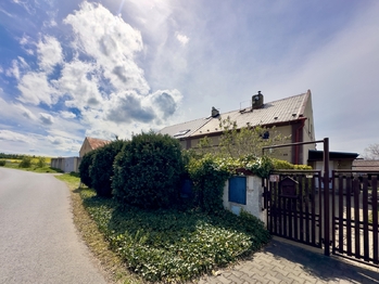 Prodej domu 160 m², Všehrdy