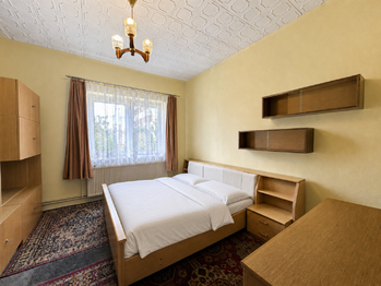 Prodej domu 160 m², Všehrdy