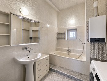 Prodej domu 160 m², Všehrdy