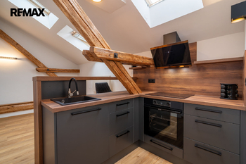 Prodej kancelářských prostor 48 m², Hradec Králové