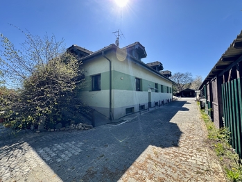 Pronájem domu 300 m², Vysoká u Příbramě