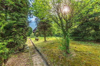 Pohled z pozemku - Prodej chaty / chalupy 32 m², Praha 4 - Modřany