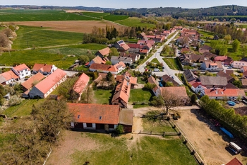 Prodej domu 372 m², Buzice