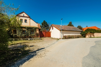 Prodej domu 372 m², Buzice