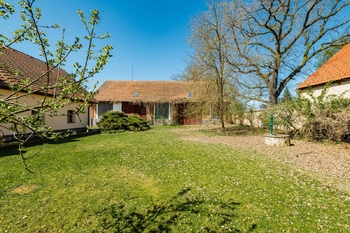 Prodej domu 372 m², Buzice