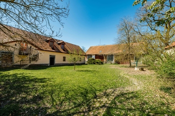 Prodej domu 372 m², Buzice