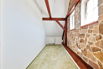 Prodej domu 372 m², Buzice