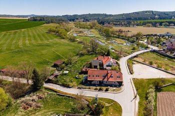 Prodej ubytovacího zařízení 398 m², Buzice
