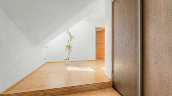 Prodej domu 181 m², Praha 9 - Újezd nad Lesy