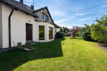 Prodej domu 181 m², Praha 9 - Újezd nad Lesy