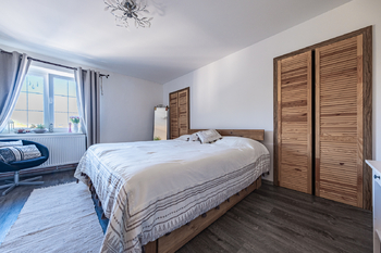 Prodej kancelářských prostor 260 m², Krupka